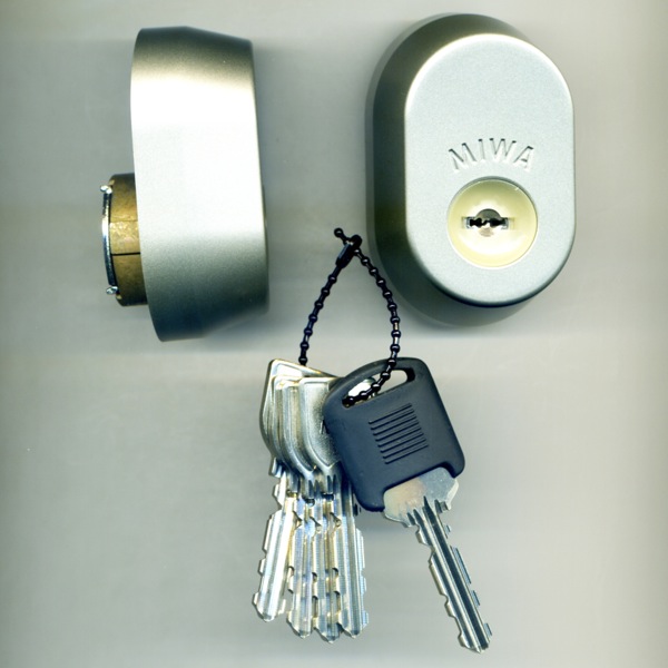 UR9シリンダー　WD4536-00　MIWA製　色 : SI　ドア厚 : 40mm