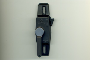 ビル用クレセント　(R)　ビスピッチ : 70mm　色 : KC　1H0548