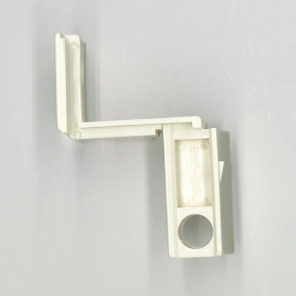 トステム　 網戸コーナーピース　1ヶ入　(L)　色 : ホワイト　BMPD-123L