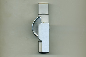 ビル用クレセント　(小)　色 : シルバー　BZCS-13BR