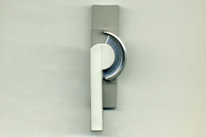 ビル用クレセント(Wロック付)　(R)　色 : グレー　ハンドル長さ:60mm　(SVQJ63RS01)