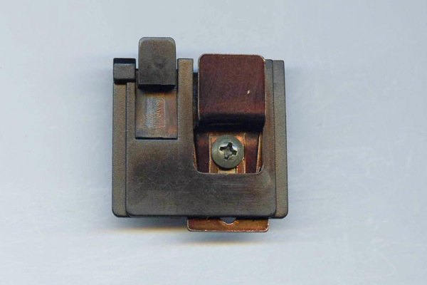 振れ止め　1ヶ入　刻印 : ADP-117　色 : ブラック　S8ADP117